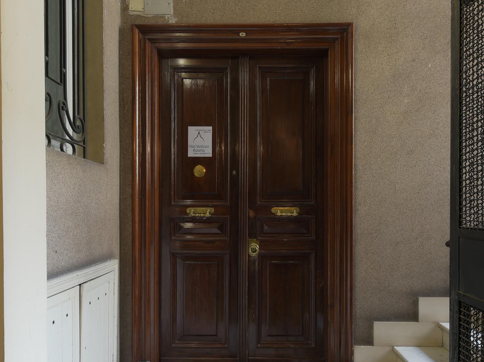 Star Vatican Rooms Рим Экстерьер фото